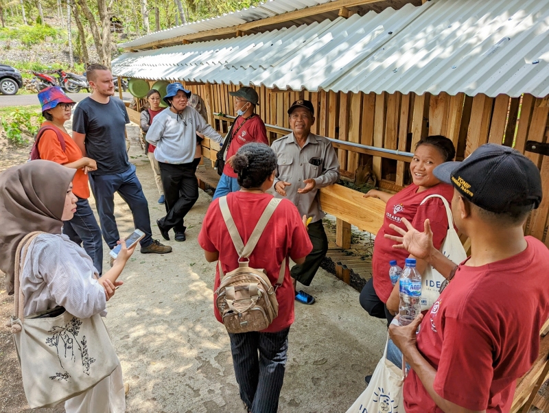 A Community of Learners in the Second IDEAKSI